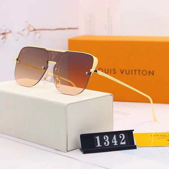 Louis Vuitton golden frame sunglasses main image 11